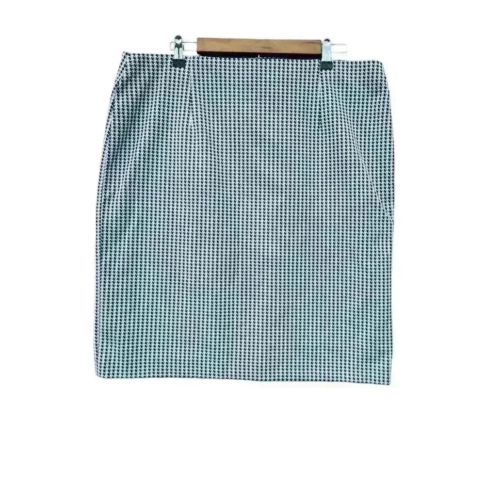 Nine West Size XL Black White Kneelength Skirt With Lining Checked *Read